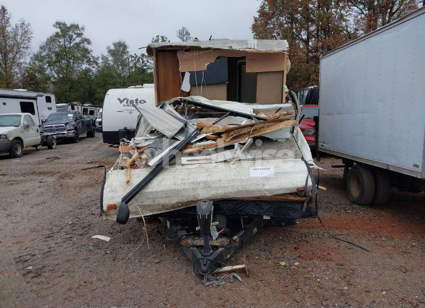 Photo 11 of 2016 Forest River 32R (VIN 5ZT2AZXB9GB911712)