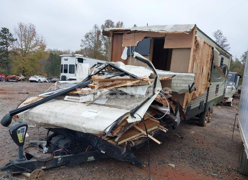 Photo 2 of 2016 Forest River 32R (VIN 5ZT2AZXB9GB911712)