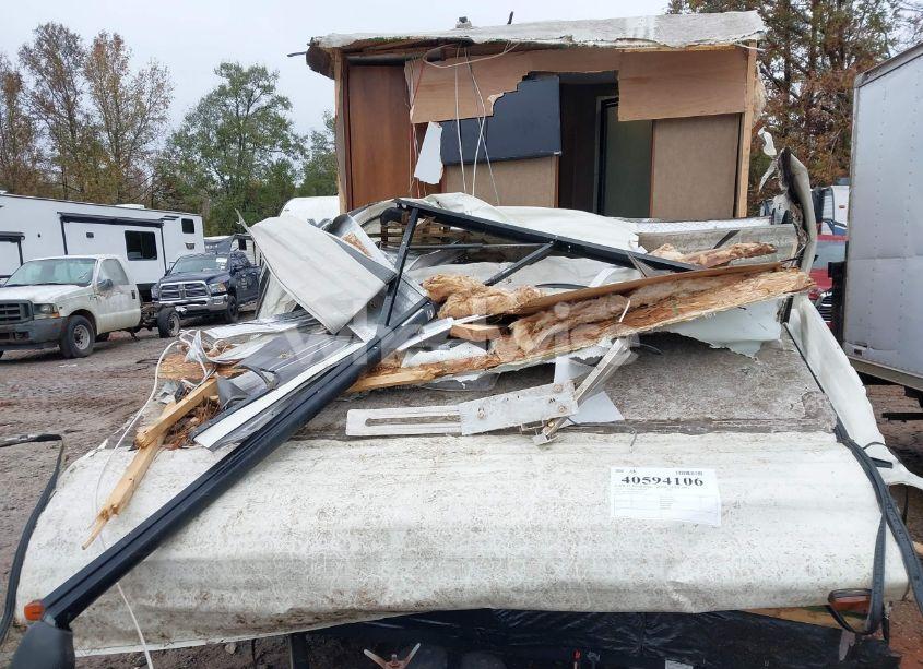 Photo 6 of 2016 Forest River 32R (VIN 5ZT2AZXB9GB911712)