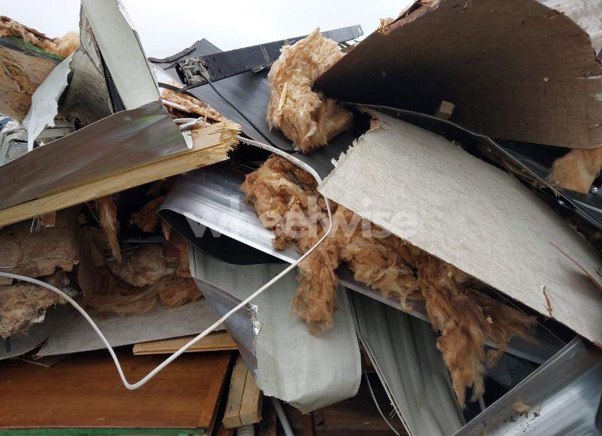 Photo 9 of 2016 Forest River 32R (VIN 5ZT2AZXB9GB911712)