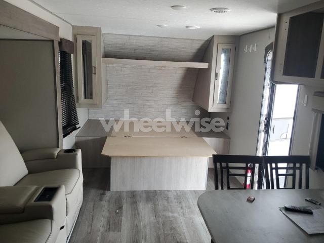 Photo 6 of 2024 FORESRIVER CATALINA (VIN 5ZT2CALB2RU042712)