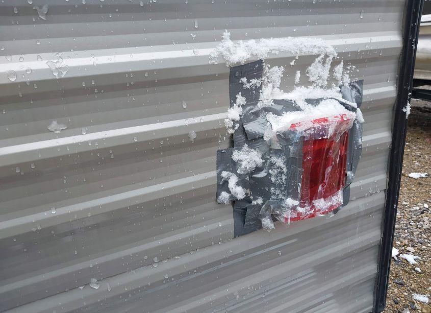 Photo 15 of 2016 Forest River CATALINA (VIN 5ZT2CARB4GA021818)