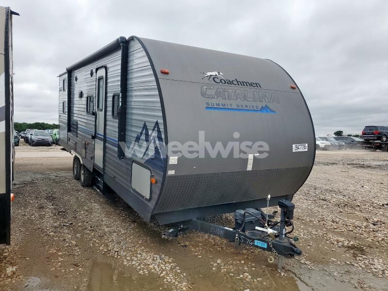 Photo 3 of 2020 COACH CATALINA (VIN 5ZT2CARB6LU035762)