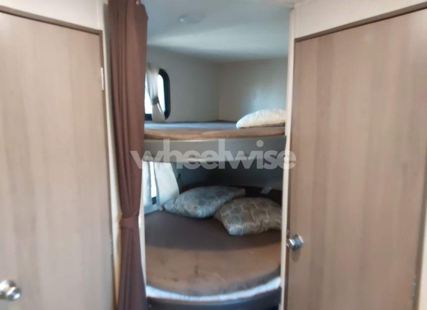 Photo 11 of 2020 Coachmen Catalina SUMMIT SERI (VIN 5ZT2CARB7LU035852)