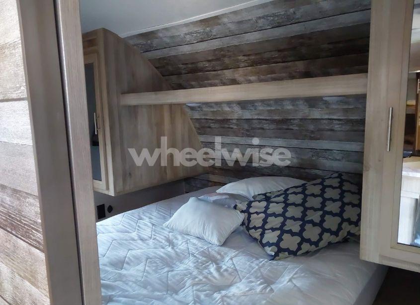 Photo 13 of 2020 Coachmen Catalina SUMMIT SERI (VIN 5ZT2CARB7LU035852)