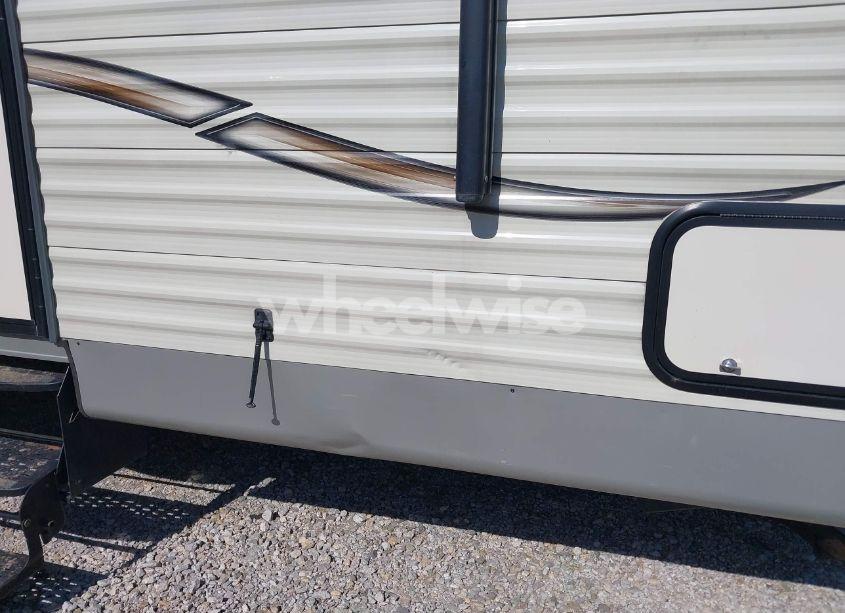 Photo 6 of 2016 Forest River CATALINA 273DBS (VIN 5ZT2CASB3GA021965)