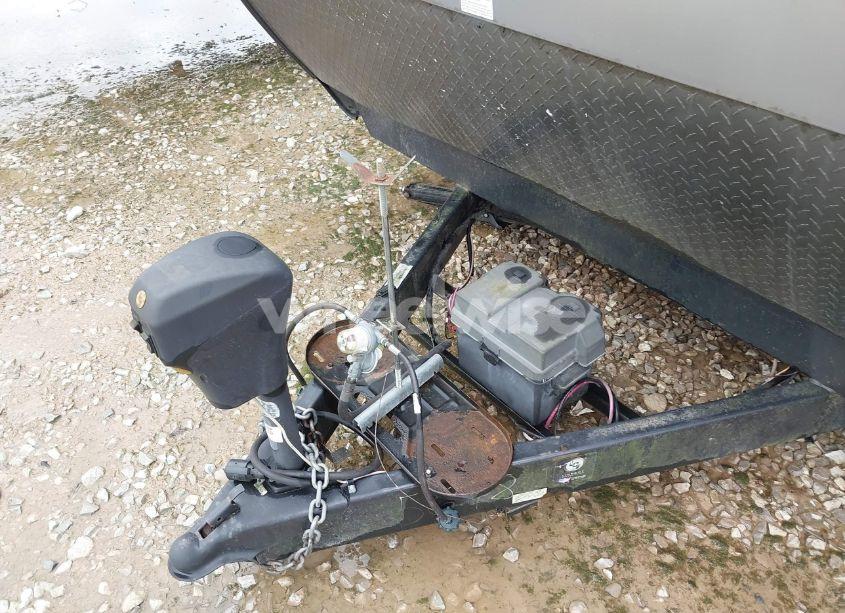 Photo 10 of 2017 Coachmen Catalina (VIN 5ZT2CATB9HA025678)