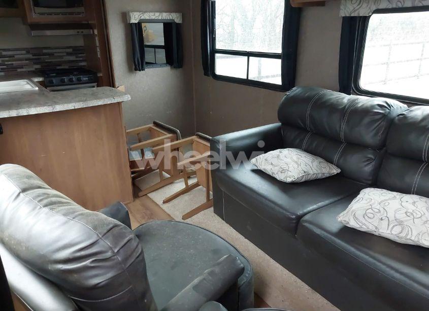 Photo 5 of 2017 Coachmen Catalina (VIN 5ZT2CATB9HA025678)