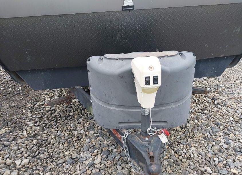 Photo 10 of 2016 Forest River OTHER (VIN 5ZT2CAXB0GT009186)