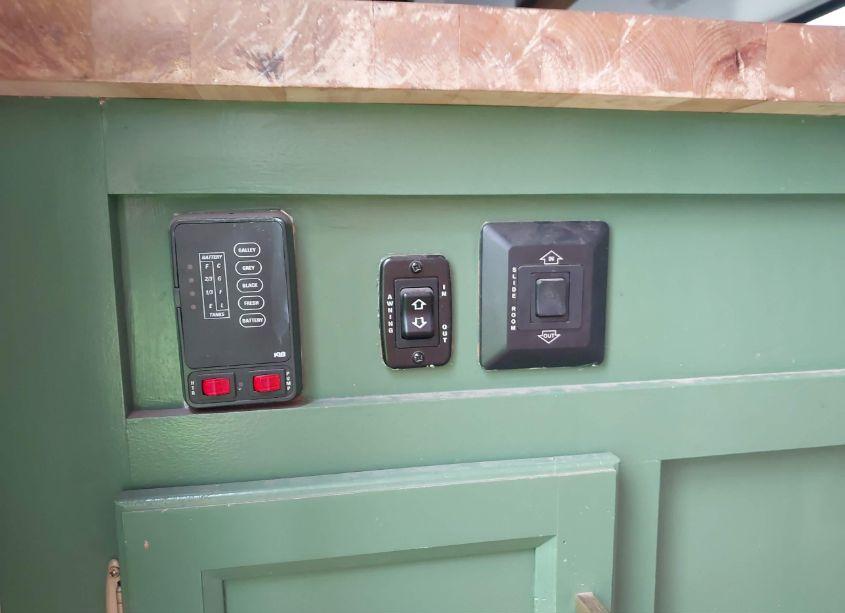 Photo 7 of 2016 Forest River OTHER (VIN 5ZT2CAXB0GT009186)