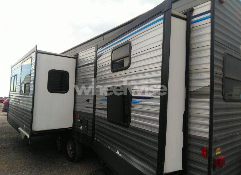 Photo 12 of 2019 Coachmen Catalina N/A (VIN 5ZT2CAXB0KX014194)