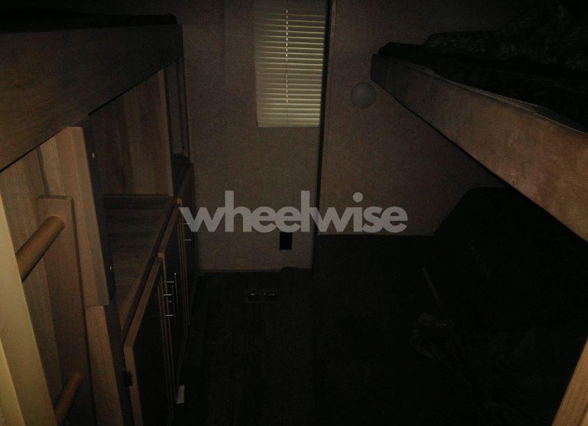 Photo 8 of 2019 Coachmen Catalina N/A (VIN 5ZT2CAXB0KX014194)