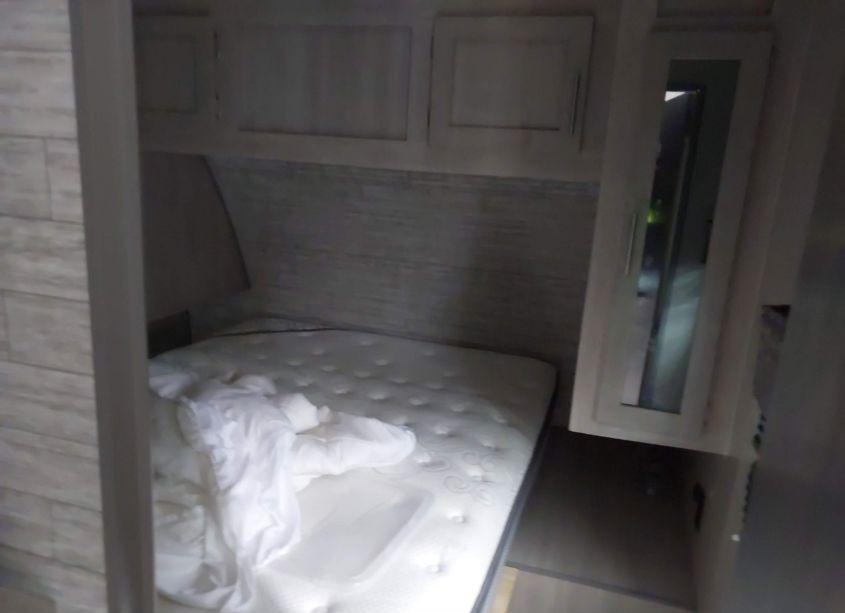 Photo 5 of 2023 Coachmen Catalina N/A (VIN 5ZT2CAXB7PX027595)