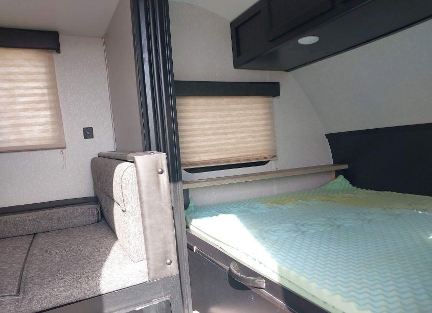 Photo 5 of 2021 Cherokee 17jg-d WOLF PUP (VIN 5ZT2CKFC7MY016005)