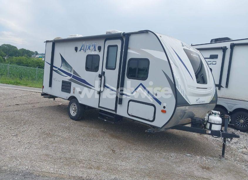 2018 Coachmen Apex NANO AAPT193BHS TRAVEL TRAILER (VIN 5ZT2CXHC6JL003412) main photo