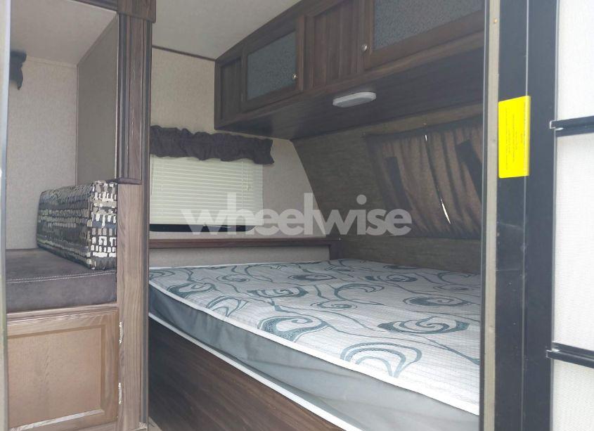 Photo 5 of 2018 Coachmen Apex NANO AAPT193BHS TRAVEL TRAILER (VIN 5ZT2CXHC6JL003412)