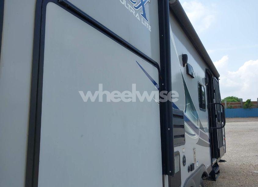 Photo 6 of 2018 Coachmen Other (VIN 5ZT2CXLB1JF013651)