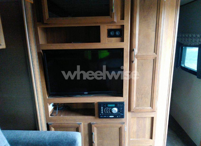 Photo 15 of 2016 Coachmen Apex TRAVEL TRAILER (VIN 5ZT2CXPB0GA009459)