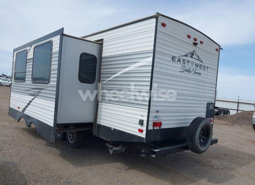 Photo 3 of 2021 East To WEST-DELLA T 261RB (VIN 5ZT2DERB9M9007429)