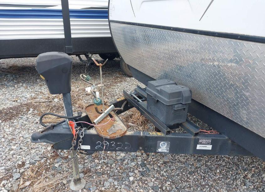 Photo 10 of 2018 Coachmen Freedom EXPRESS (VIN 5ZT2FEPB0JS029322)