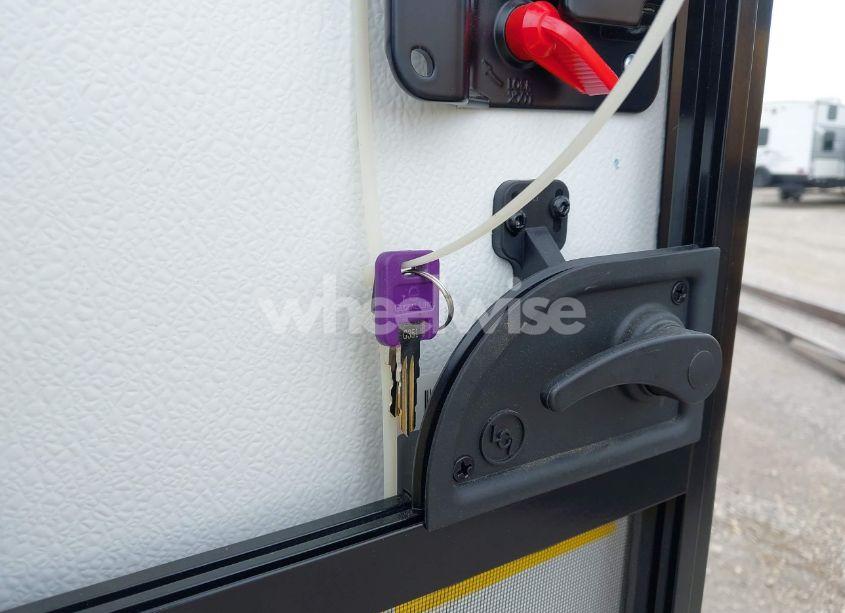 Photo 11 of 2024 Coachmen Freedom EXPRESS (VIN 5ZT2FEUB7RW029441)