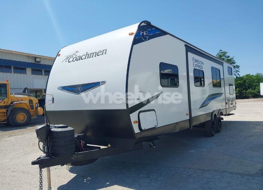 Photo 2 of 2024 Coachmen Freedom EXPRESS (VIN 5ZT2FEUB7RW029441)