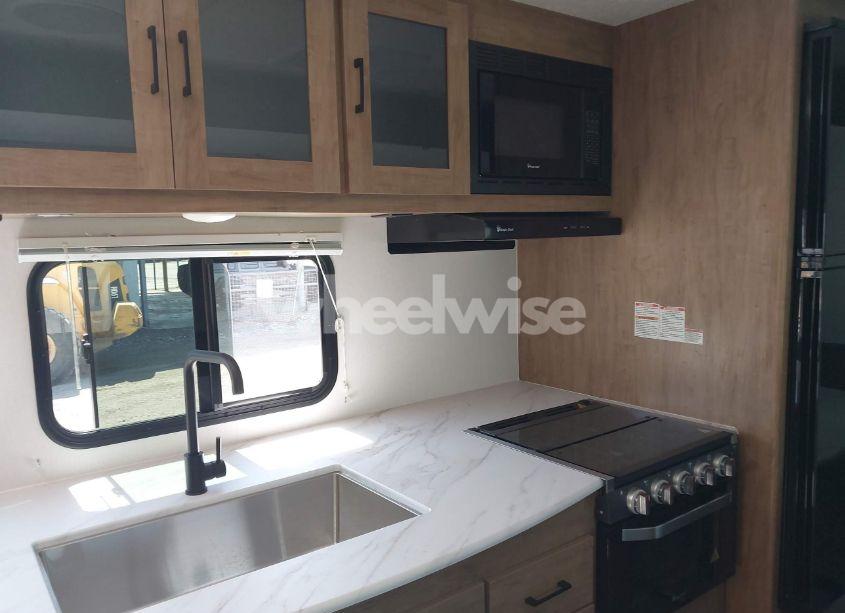 Photo 8 of 2024 Coachmen Freedom EXPRESS (VIN 5ZT2FEUB7RW029441)