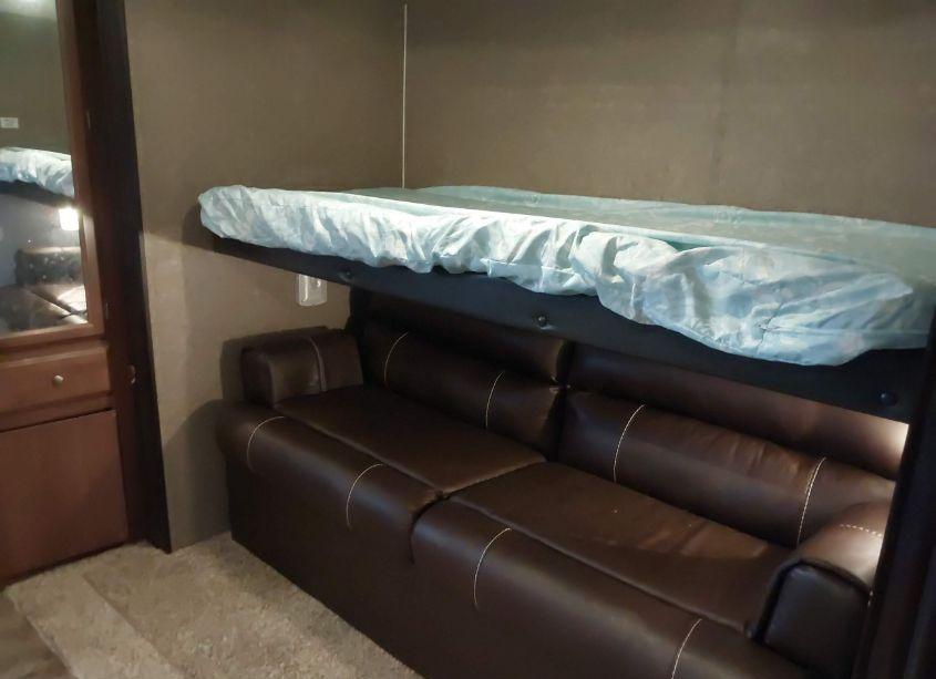 Photo 12 of 2016 Coach Freedom (VIN 5ZT2FEWB6GA019409)