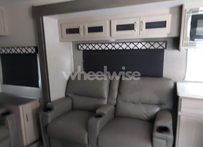 Photo 14 of 2020 Coachmen Freedom (VIN 5ZT2FEXB8LW012201)
