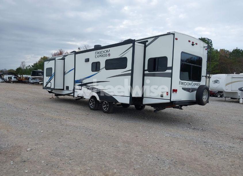 Photo 3 of 2020 Coachmen Freedom (VIN 5ZT2FEXB8LW012201)
