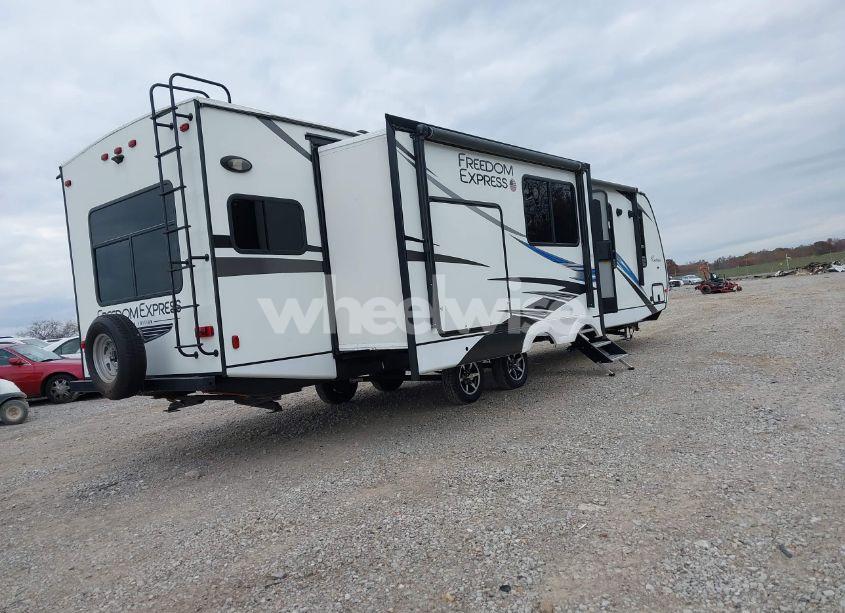 Photo 4 of 2020 Coachmen Freedom (VIN 5ZT2FEXB8LW012201)