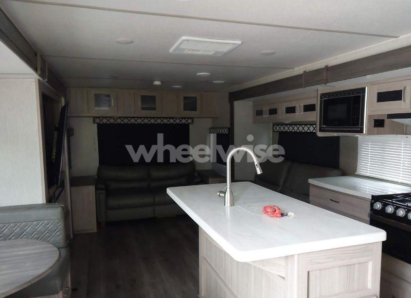 Photo 5 of 2020 Coachmen Freedom (VIN 5ZT2FEXB8LW012201)