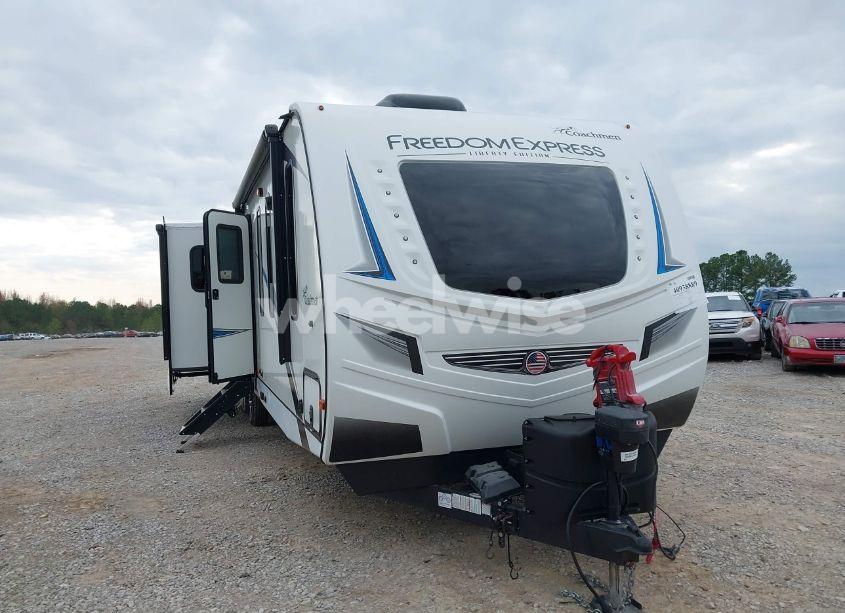 Photo 6 of 2020 Coachmen Freedom (VIN 5ZT2FEXB8LW012201)