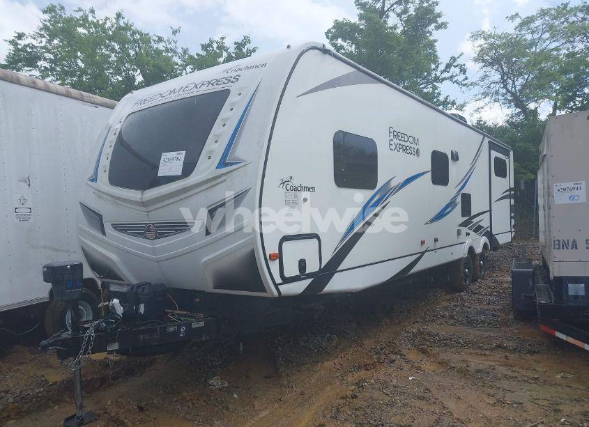 Photo 2 of 2021 Forest River TRAVEL TRLR (VIN 5ZT2FEYB4MW018433)