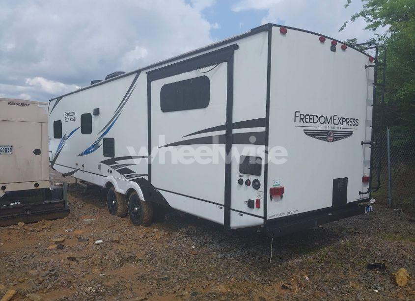 Photo 3 of 2021 Forest River TRAVEL TRLR (VIN 5ZT2FEYB4MW018433)