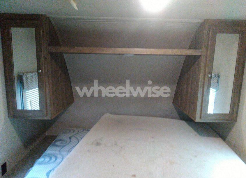 Photo 8 of 2019 Palomino 27ft N/A (VIN 5ZT2PUSBXK4000950)