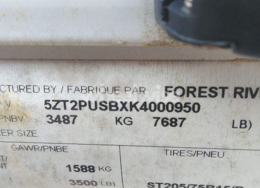 Photo 9 of 2019 Palomino 27ft N/A (VIN 5ZT2PUSBXK4000950)