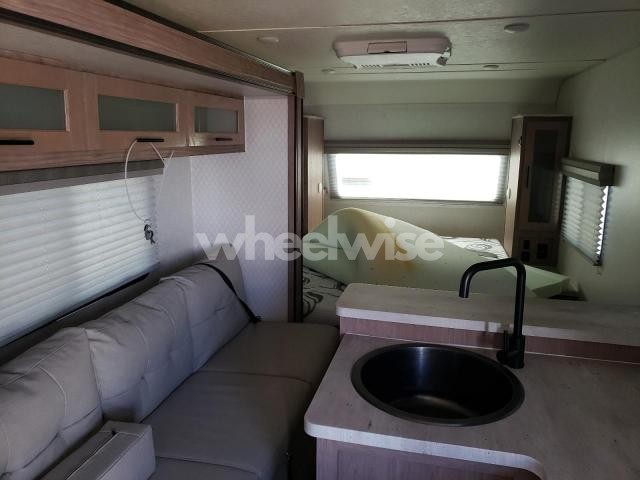 Photo 6 of 2021 FORESRIVER NO BOUNDAR N/A (VIN 5ZT2RPJB9MV019788)