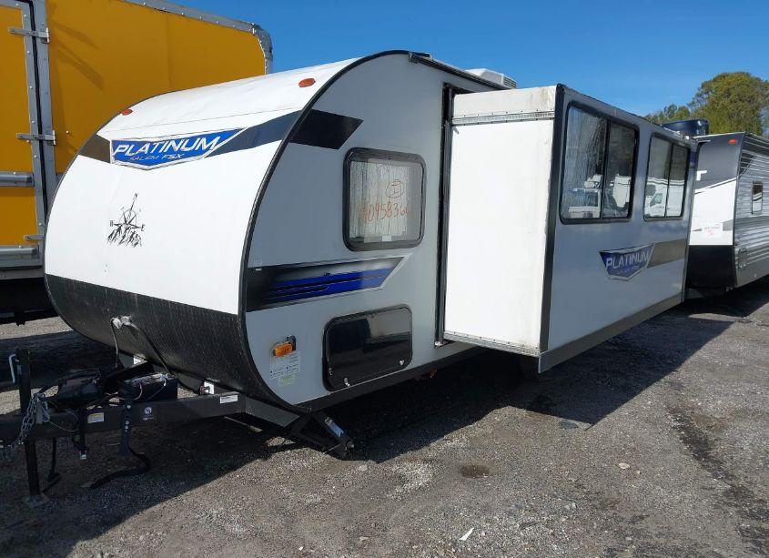 Photo 2 of 2022 Salem Travel TRAILER (VIN 5ZT2SMFC9NG073411)