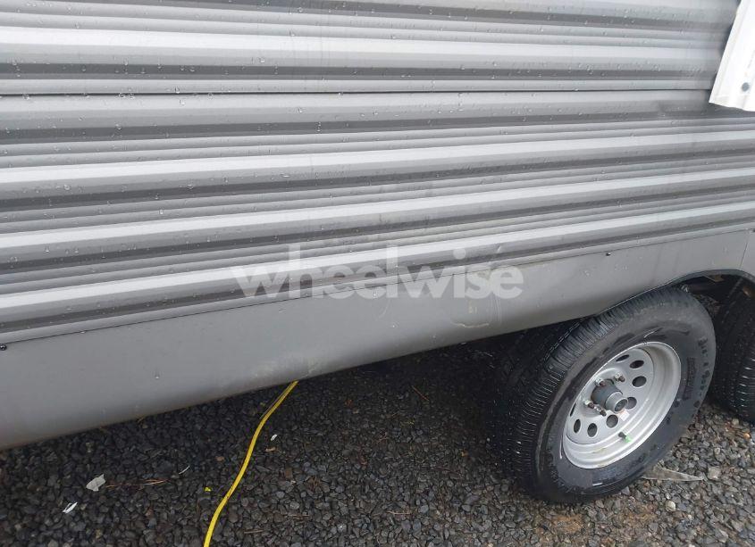 Photo 6 of 2021 Forest River SHASTA 310K (VIN 5ZT2SSWB7ME014928)