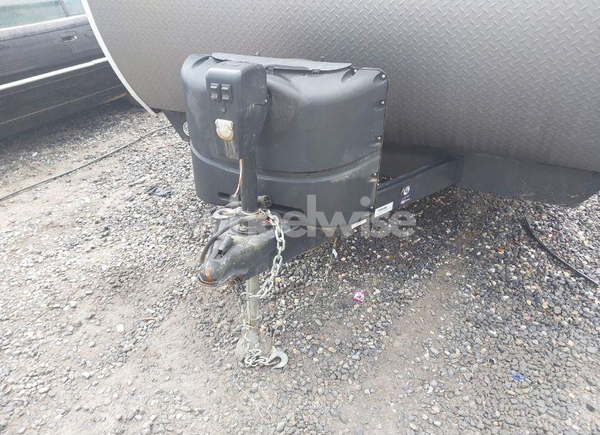 Photo 7 of 2021 Forest River SHASTA 310K (VIN 5ZT2SSWB7ME014928)