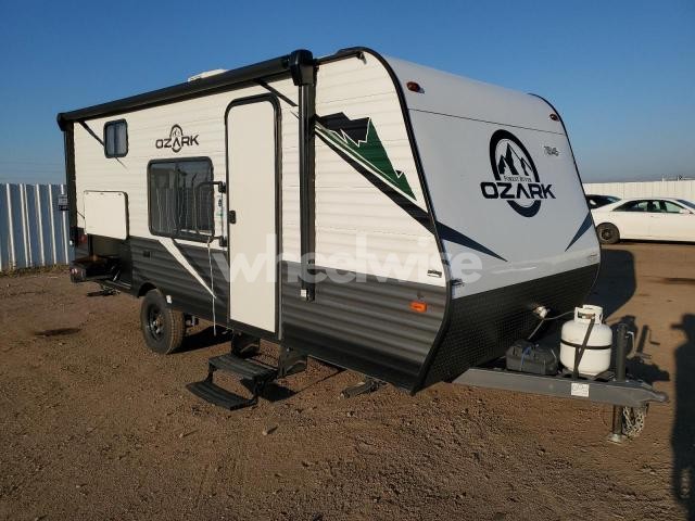 Photo 2 of 2022 FRRV TRVLTRLR (VIN 5ZT2ZKFC9NG402415)