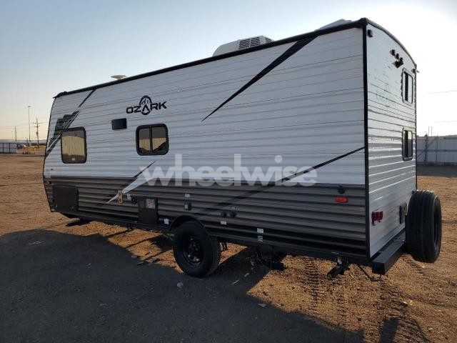 Photo 3 of 2022 FRRV TRVLTRLR (VIN 5ZT2ZKFC9NG402415)