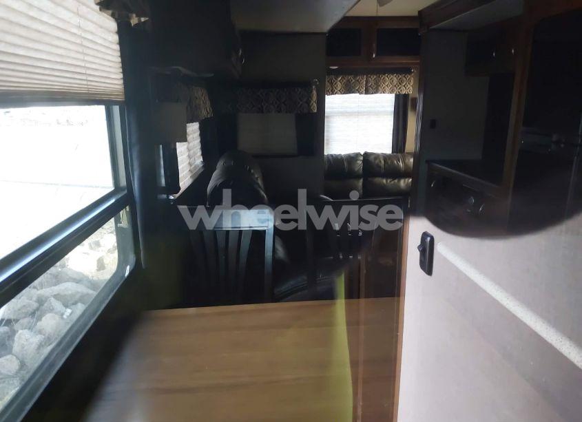 Photo 8 of 2016 Forest River CHAPARRAL (VIN 5ZT3CH4B8GA313122)