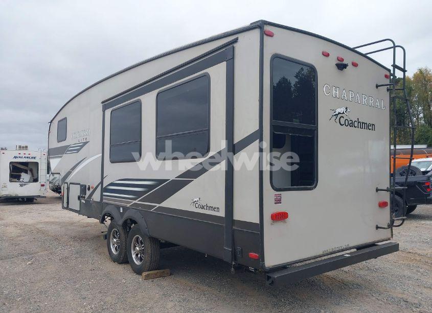 Photo 3 of 2021 Coachmen Chaparral N/A (VIN 5ZT3CLPB8MA325314)