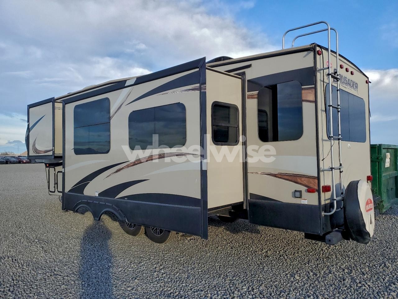 Photo 3 of 2018 FRRV TRAILER (VIN 5ZT3CSVB3JG121767)