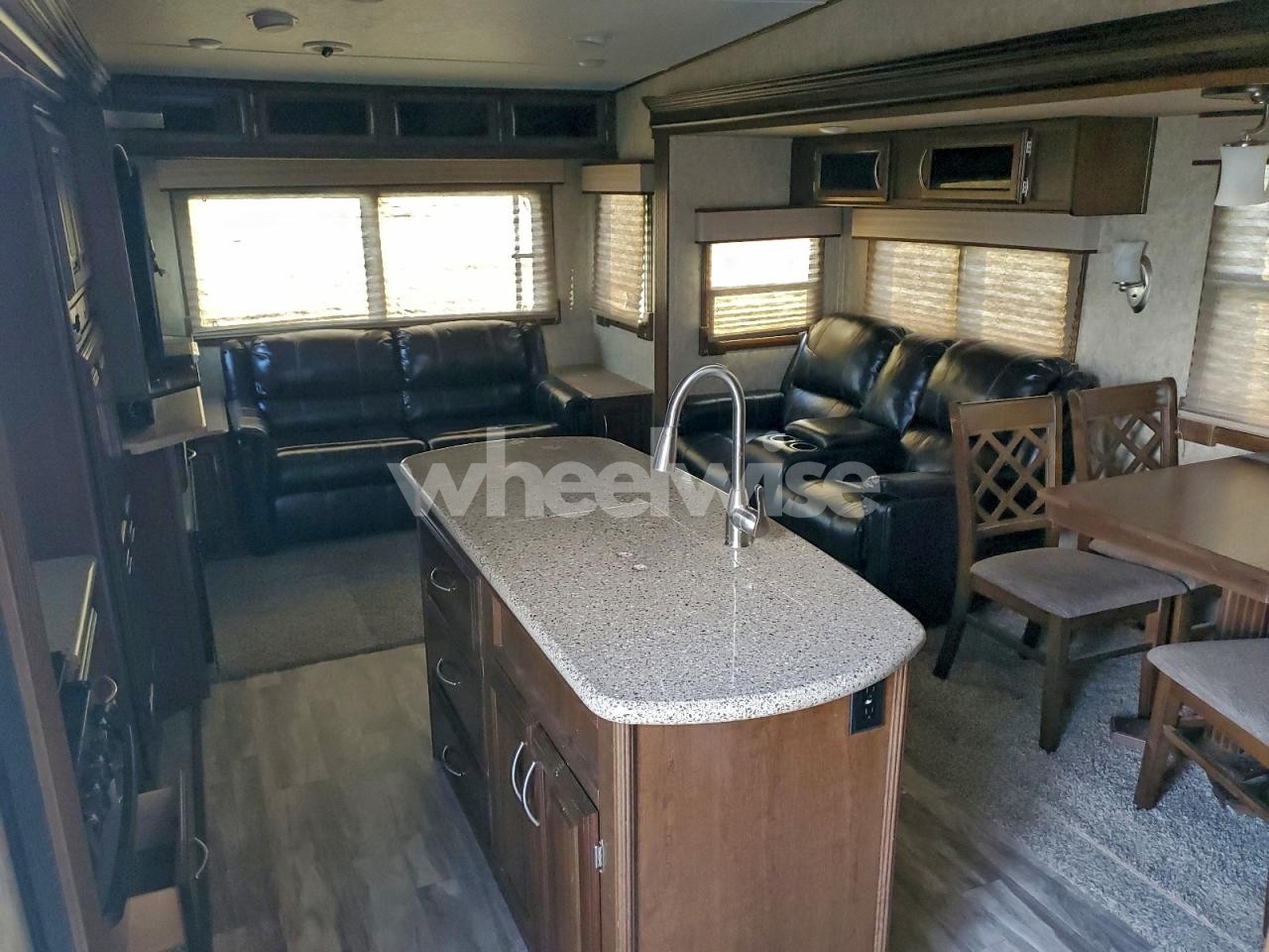 Photo 6 of 2018 FRRV TRAILER (VIN 5ZT3CSVB3JG121767)