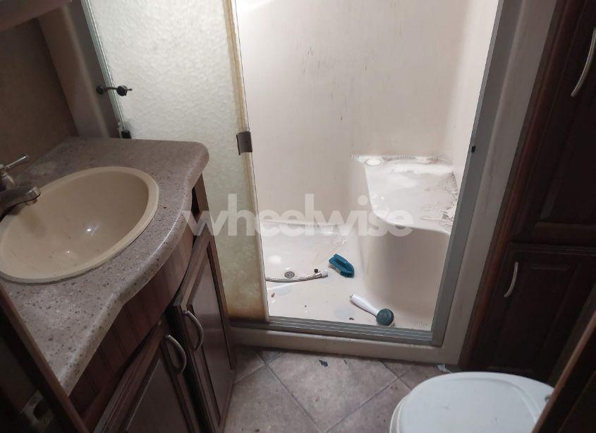 Photo 7 of 2016 Forest River SANIBEL (VIN 5ZT3SN1B6GG702327)