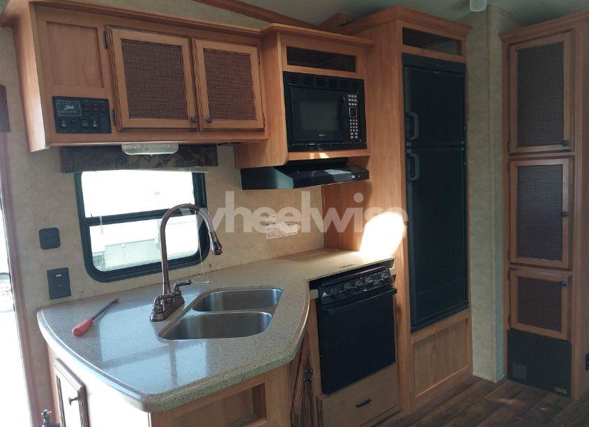 Photo 7 of 2014 Shasta By FOREST RIV PHOENIX FIFTH WHEEL (VIN 5ZT3SPTB6EF490587)
