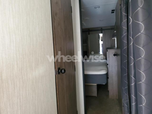 Photo 5 of 2020 FORESRIVER SABRE N/A (VIN 5ZT3SR1B7L6103623)